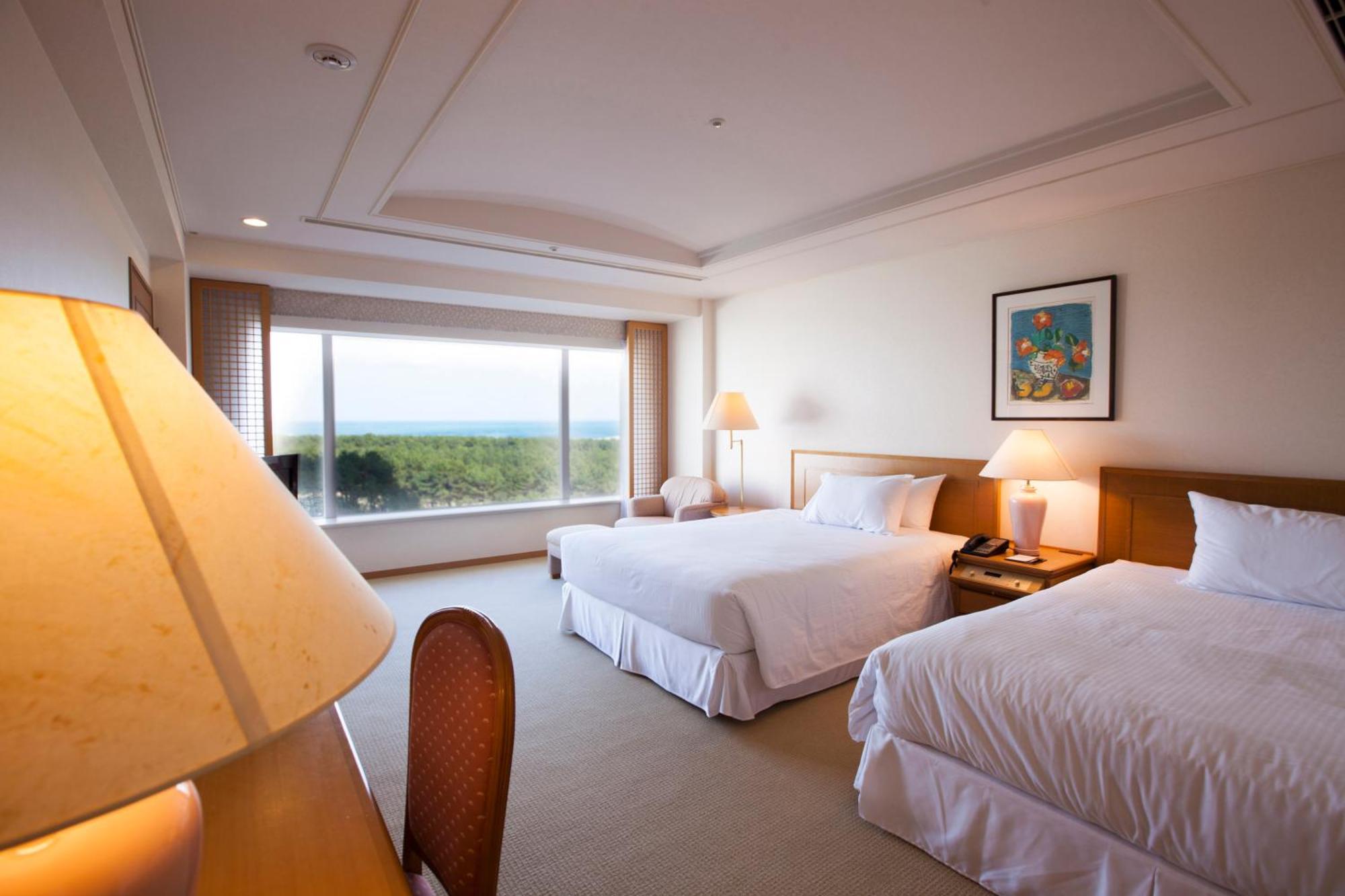 Sheraton Grande Ocean Resort Miyazaki Exterior photo